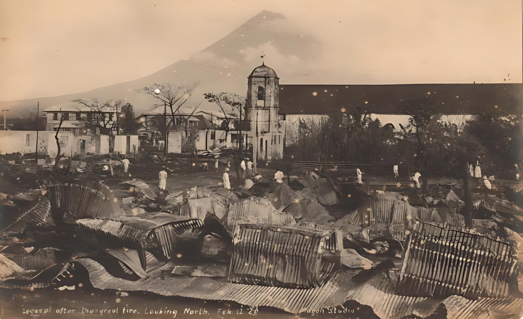 'Legaspi after the great fire, Looking North, Feb 12, '28, Mayon Studio'