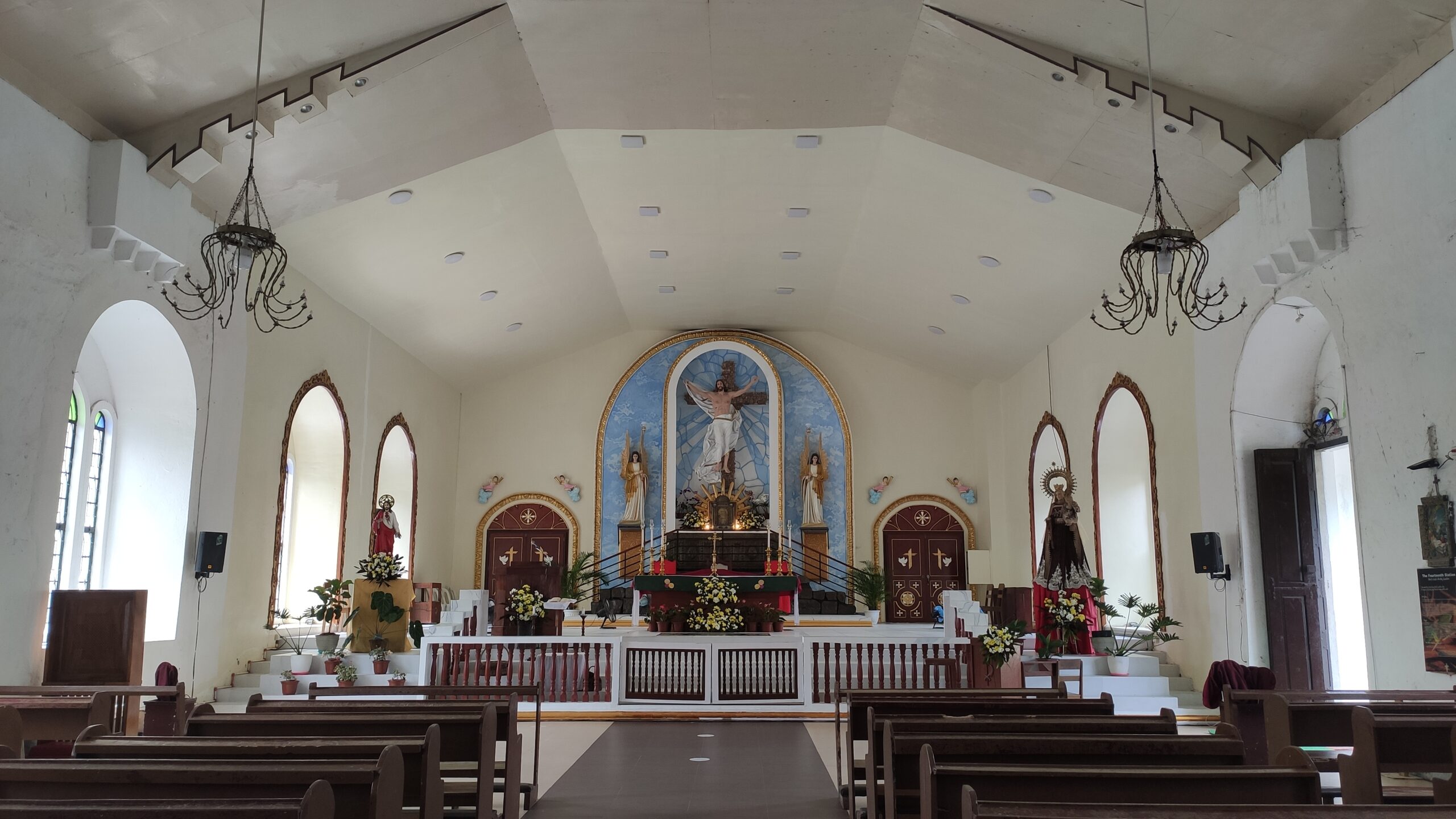 Interior of Our Lady of Mt. Carmel Church, Malilipot | Photo by Jimboo Juico Interior of Our Lady of Mt. Carmel Church, Malilipot | Photo by Jimboo Juico