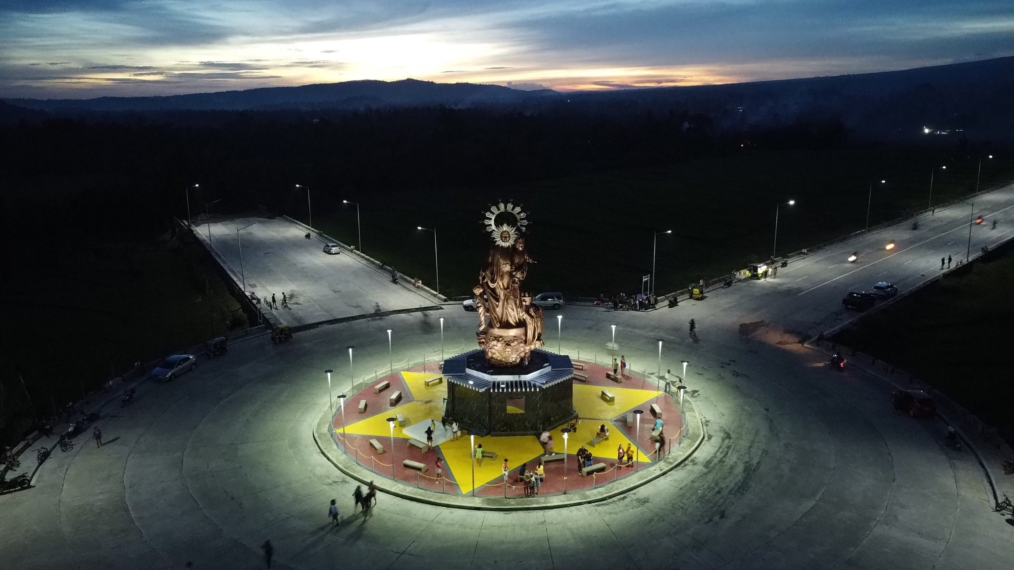 Nuestra Señora de Salvacion Monument | Photo by Dolf Ogsila